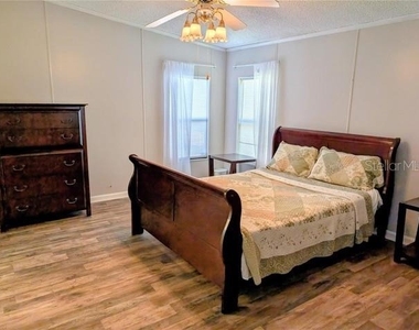 25836 Manhattan Lane - Photo Thumbnail 7