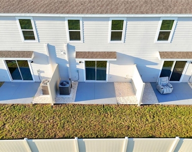 6604 Sw 82nd Loop - Photo Thumbnail 23