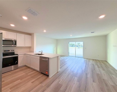 6604 Sw 82nd Loop - Photo Thumbnail 4