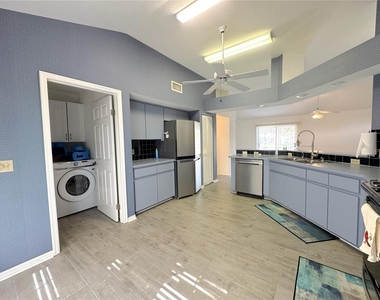 4394 N Bacall Loop - Photo Thumbnail 12