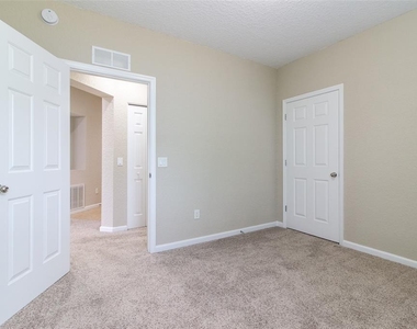 4555 Sw 52nd Circle - Photo Thumbnail 32
