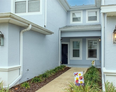 4555 Sw 52nd Circle - Photo Thumbnail 2