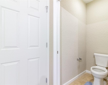 4555 Sw 52nd Circle - Photo Thumbnail 29