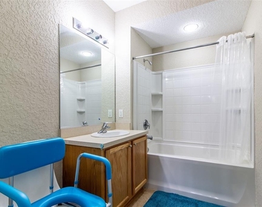 4555 Sw 52nd Circle - Photo Thumbnail 36