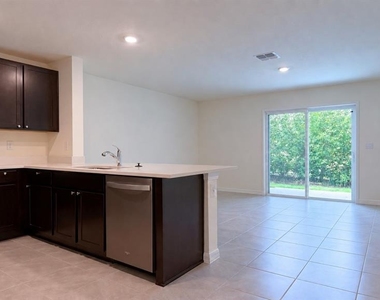 6605 Sw 81st Loop - Photo Thumbnail 3