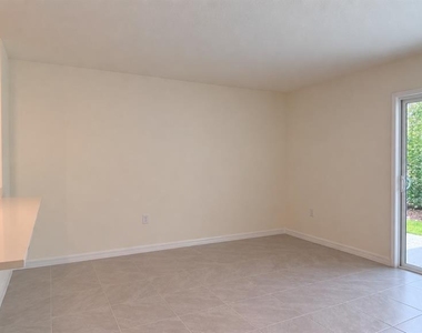 6605 Sw 81st Loop - Photo Thumbnail 8