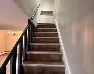 620 Martins Lane - Photo Thumbnail 13