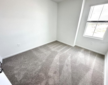 5848 Energy Way - Photo Thumbnail 15