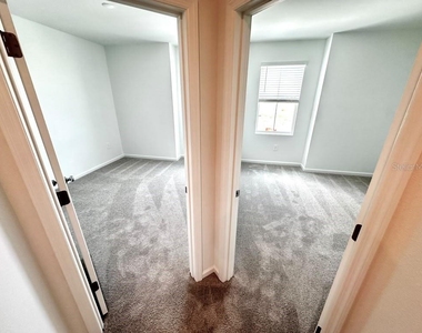 5848 Energy Way - Photo Thumbnail 12