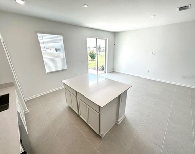 5848 Energy Way - Photo Thumbnail 11
