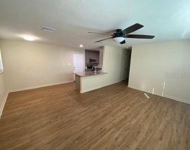 2107 Lake Margaret Drive - Photo Thumbnail 3