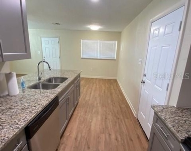 2107 Lake Margaret Drive - Photo Thumbnail 8