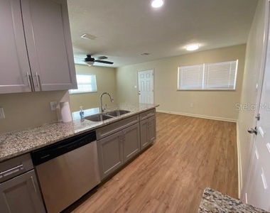2107 Lake Margaret Drive - Photo Thumbnail 7