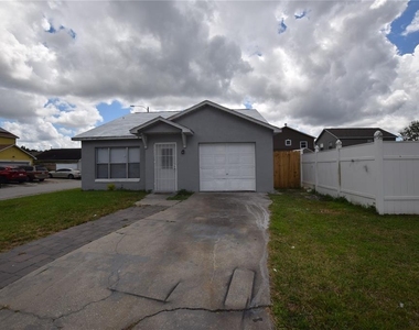 1023 Cranberry Drive - Photo Thumbnail 2