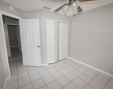 1023 Cranberry Drive - Photo Thumbnail 16