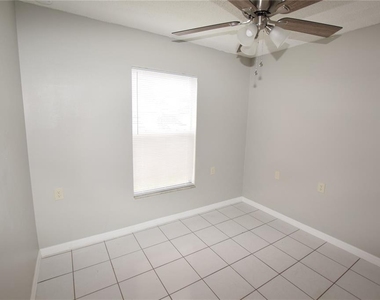 1023 Cranberry Drive - Photo Thumbnail 14