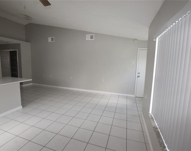 1023 Cranberry Drive - Photo Thumbnail 7