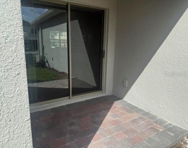 16546 Barbours Creek Way - Photo Thumbnail 14
