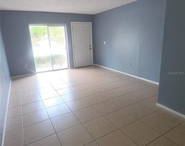 4113 S Semoran Boulevard - Photo Thumbnail 2