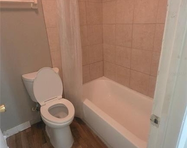 4113 S Semoran Boulevard - Photo Thumbnail 14