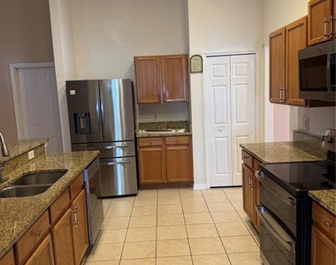 1112 Juniper Hammock Court - Photo Thumbnail 6