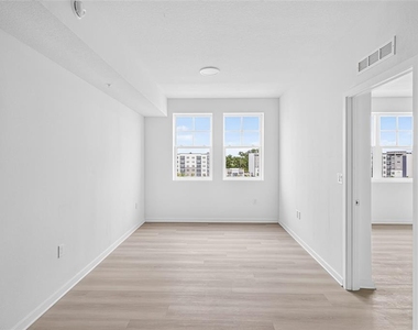 5563 Millenia Park Blvd - Photo Thumbnail 14