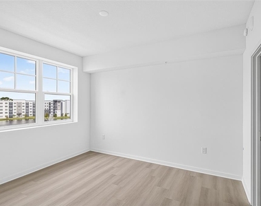 5563 Millenia Park Blvd - Photo Thumbnail 11