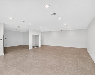 5563 Millenia Park Blvd - Photo Thumbnail 37