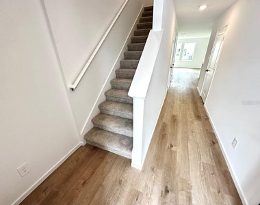 1574 Plank Place - Photo Thumbnail 3