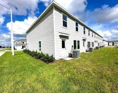1574 Plank Place - Photo Thumbnail 28
