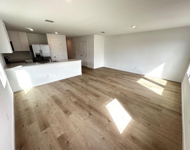 1574 Plank Place - Photo Thumbnail 10