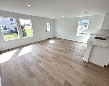 1574 Plank Place - Photo Thumbnail 12