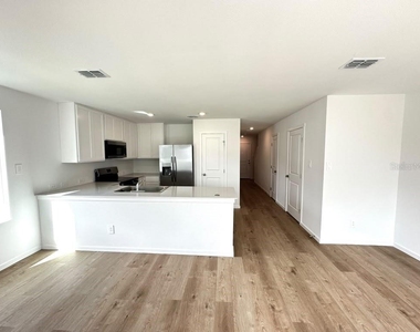 1574 Plank Place - Photo Thumbnail 15