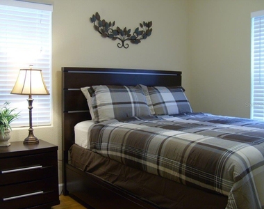 2500 Harrison Avenue - Photo Thumbnail 2