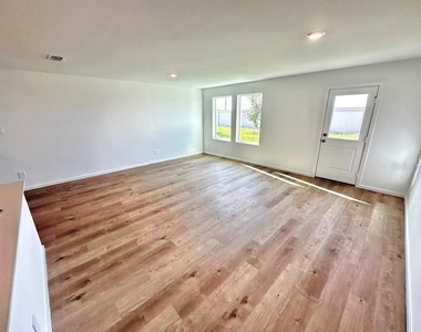 2986 Cherry Lane - Photo Thumbnail 7