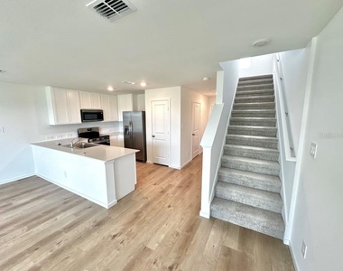 2986 Cherry Lane - Photo Thumbnail 11