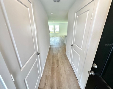2986 Cherry Lane - Photo Thumbnail 3