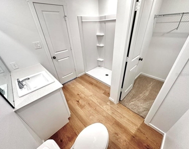 2986 Cherry Lane - Photo Thumbnail 15