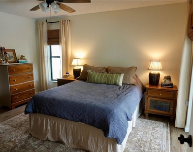 5195 W Kristina Loop - Photo Thumbnail 6
