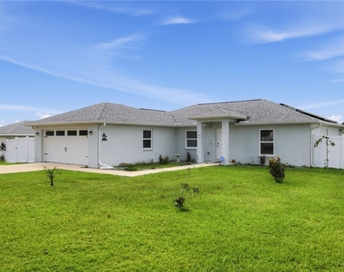 4334 E Maryland Street - Photo Thumbnail 2