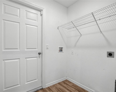 4334 E Maryland Street - Photo Thumbnail 26