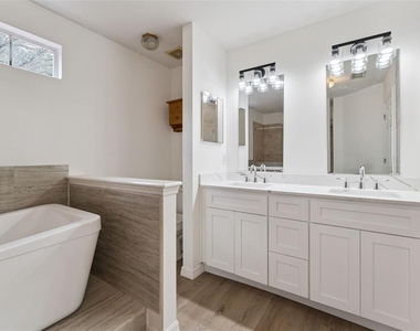 1192 N Fairway Drive - Photo Thumbnail 14