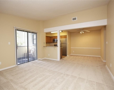 2941 Antique Oaks Circle - Photo Thumbnail 3