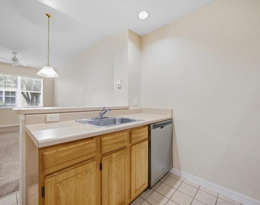 4006 Venetian Bay Drive - Photo Thumbnail 3