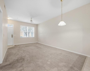 4006 Venetian Bay Drive - Photo Thumbnail 7