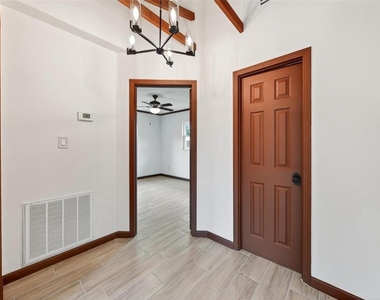 10541 3rd Avenue - Photo Thumbnail 17