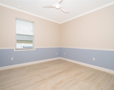 700 Elkhorn Fern Lane - Photo Thumbnail 14