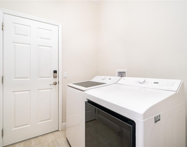 700 Elkhorn Fern Lane - Photo Thumbnail 19