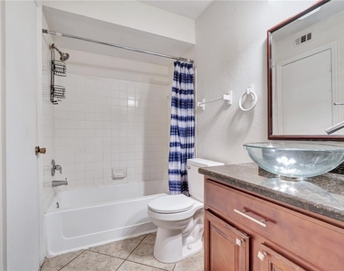 4504 Commander Drive - Photo Thumbnail 11