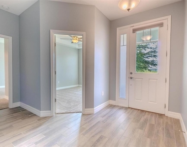 3134 River Springs Boulevard - Photo Thumbnail 3